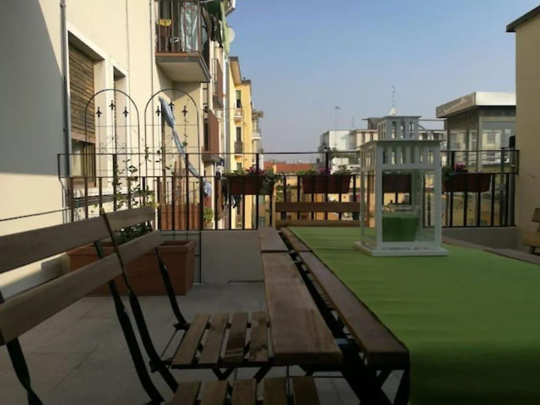 Appartamento Con Grande Terrazzo In Via Lomellina - Lome 527 Milan Italy